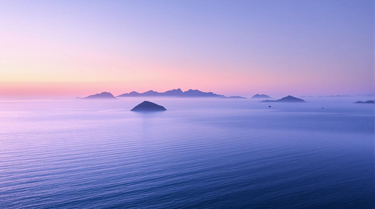 海雾沉蓝：舟山群岛的光影诗篇